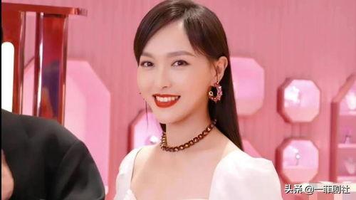 明星新的娱乐圈吃瓜爆料,明星恋情曝光，幕后真相令人震惊！