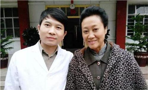 娱乐圈越看越眼熟吃瓜,越看越眼熟，揭秘明星背后的故事